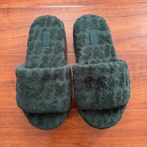 Skims sold na Terry Slipper/ Slide Sandal Women's Size 2